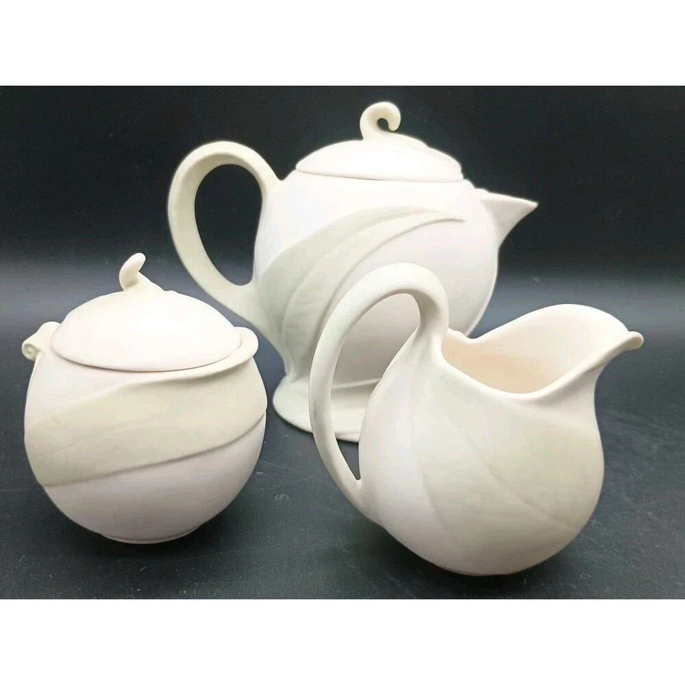 Vtg Cosmos Calla Lily Teapot Creamer & Covered Sugar Set Lid Tea Party